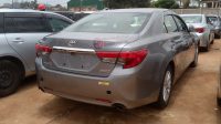 2012 TOYOTA MARK X