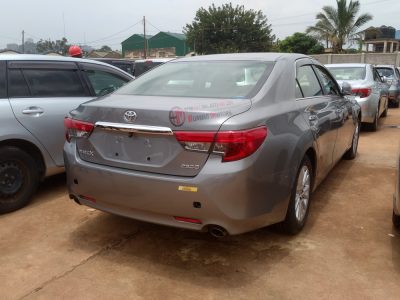 2012 TOYOTA MARK X