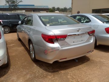 2012 TOYOTA MARK X