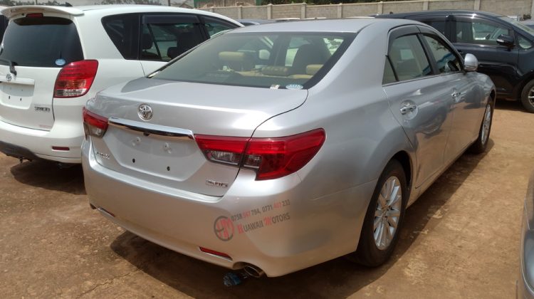 2012 TOYOTA MARK X