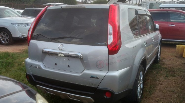 2013 NISSAN X-TRAIL