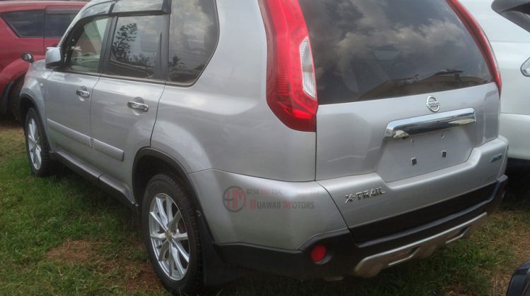 2013 NISSAN X-TRAIL