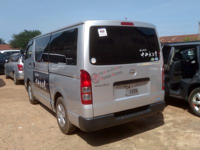 2013 TOYOTA HIACE VAN