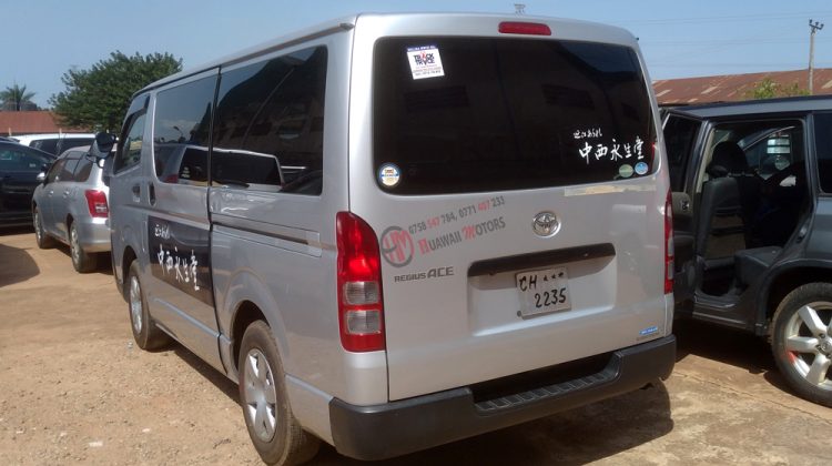 2013 TOYOTA HIACE VAN