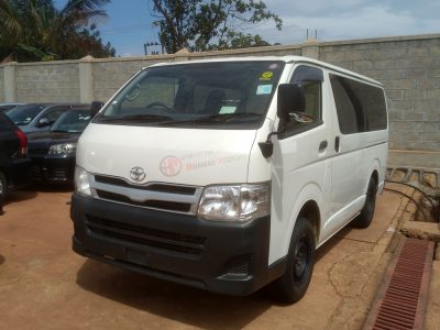 2013 TOYOTA HIACE VAN