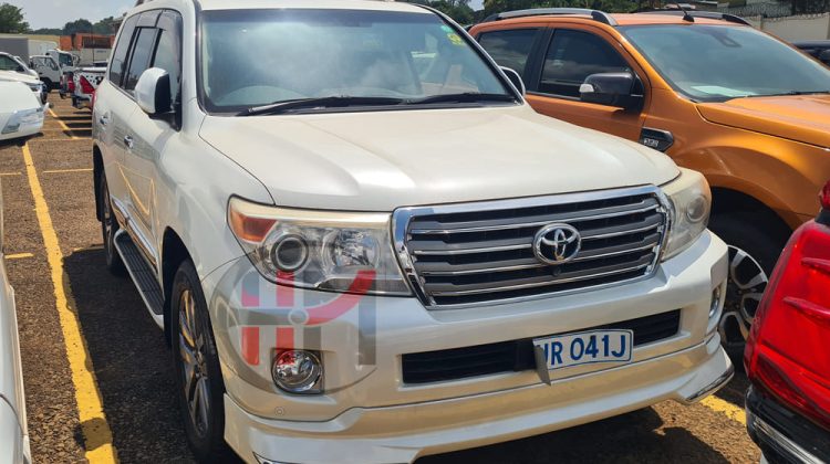 2013 TOYOTA LAND CRUISER ZX