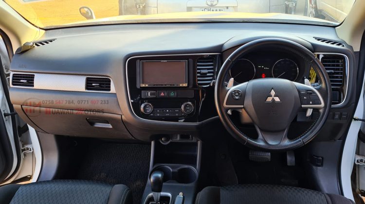 2014 MITSUBISHI OUTLANDER