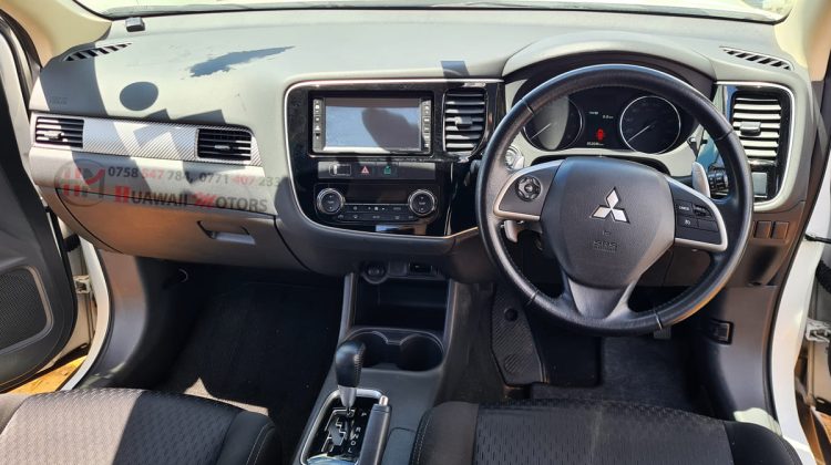 2014 MITSUBISHI OUTLANDER