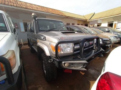 2014 TOYOTA LAND CRUISER HARDTOP