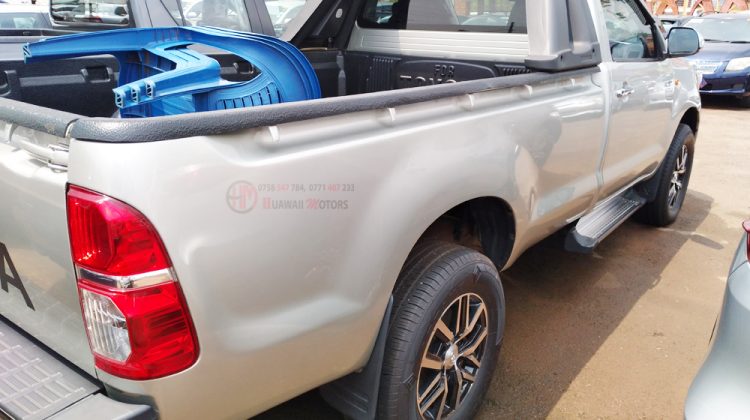 2014 TOYOTA HILUX SINGLE CABIN PICKUP