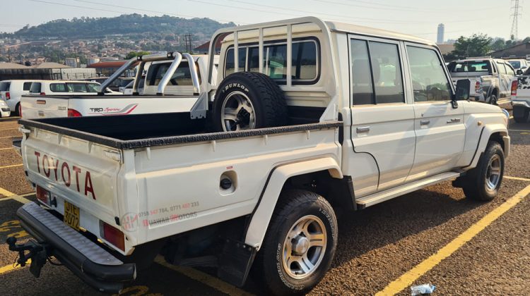 2014 TOYOTA LAND CRUISER PICKUP