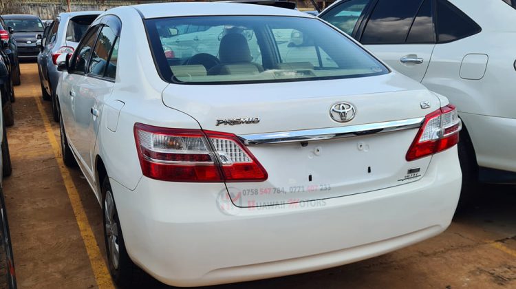 2014 TOYOTA PREMIO