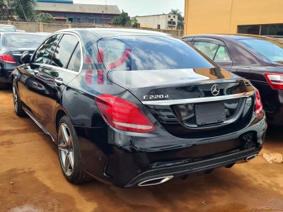 2015 MERCEDES BENZ C220d