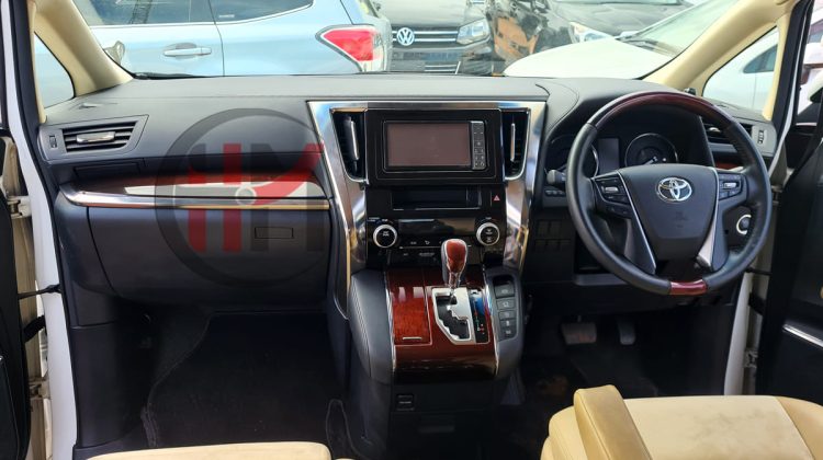 2015 TOYOTA ALPHARD