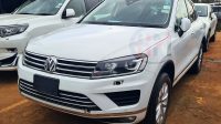 2015 VOLKSWAGEN TOUAREG