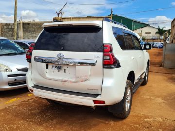 2015 TOYOTA LAND CRUISER PRADO