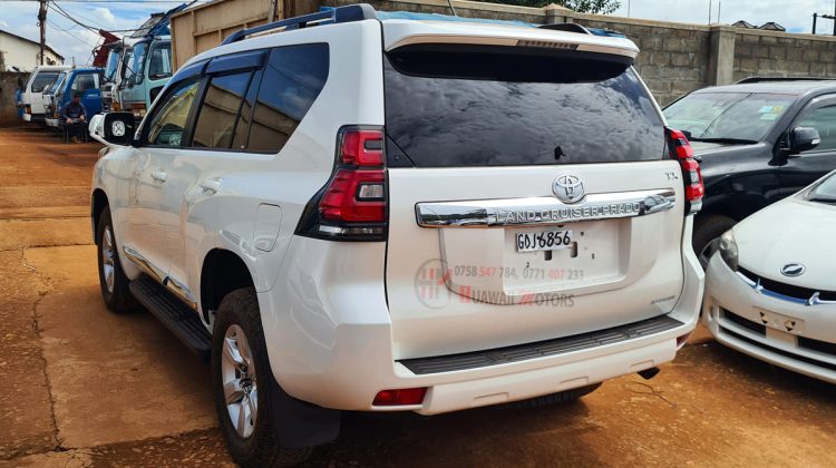 2015 TOYOTA LAND CRUISER PRADO