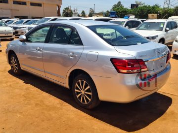 2016 TOYOTA PREMIO