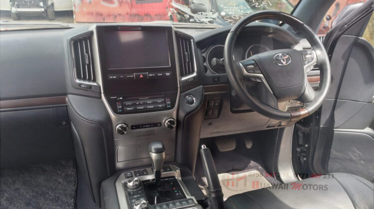 2016 TOYOTA LAND CRUISER ZX