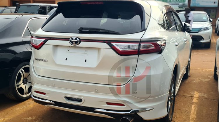 2017 TOYOTA HARRIER