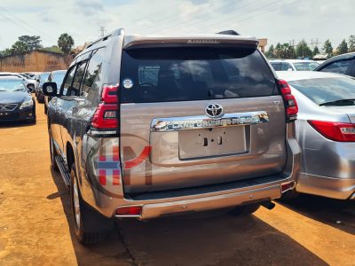 2022 TOYOTA LAND CRUISER PRADO TX