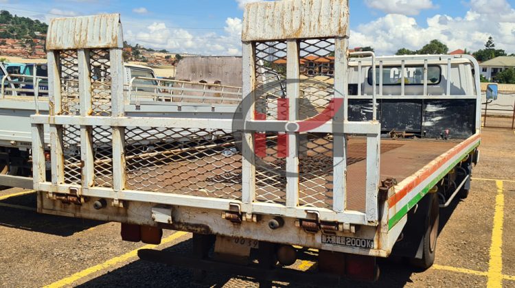 1992 MITSUBISHI CANTER CAR CARRIER