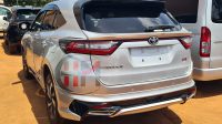 2017 TOYOTA HARRIER HYBRID