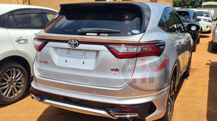 2017 TOYOTA HARRIER HYBRID