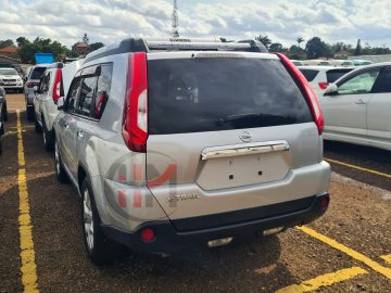 2011 NISSAN X-TRAIL