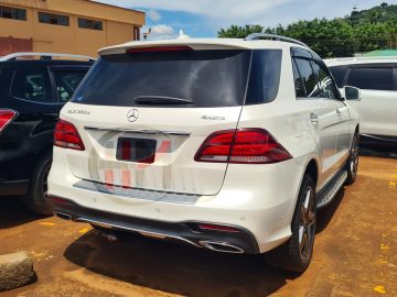 2017 MERCEDES-BENZ GLE-CLASS 350d 4MATIC
