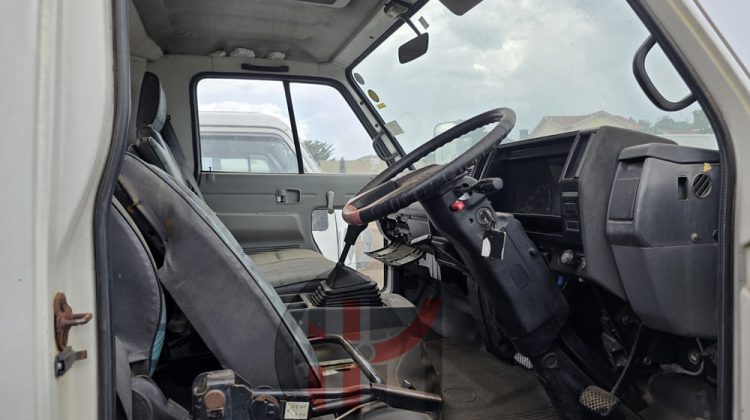 1988 ISUZU JUSTON TIPPER