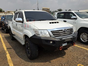 2012 TOYOTA HILUX DOUBLE CABIN