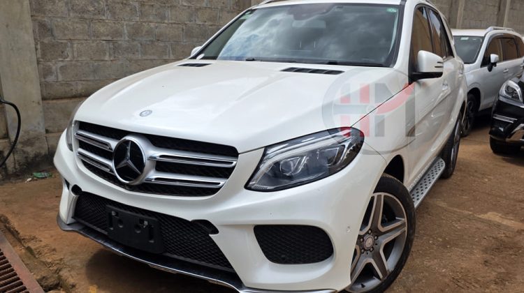 2016 MERCEDES-BENZ GLE-CLASS 350d 4MATIC
