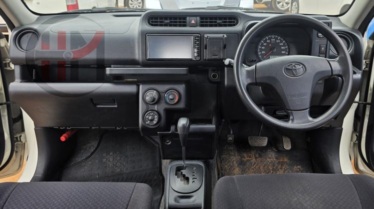 2016 TOYOTA SUCCEED