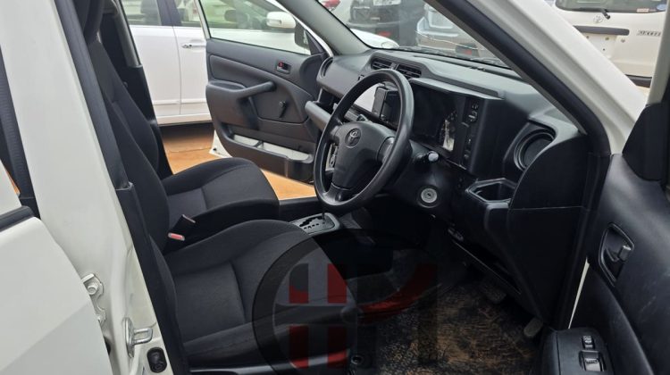 2016 TOYOTA SUCCEED