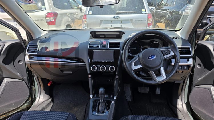 2017 SUBARU FORESTER