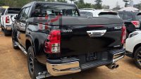 2019 TOYOTA HILUX DOUBLE CABIN