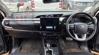 2019 TOYOTA HILUX DOUBLE CABIN
