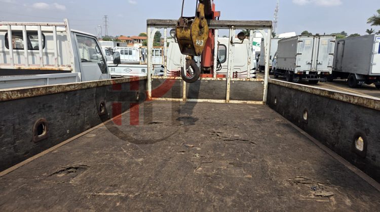1991 ISUZU ELF CRANE 2 TON TRUCK