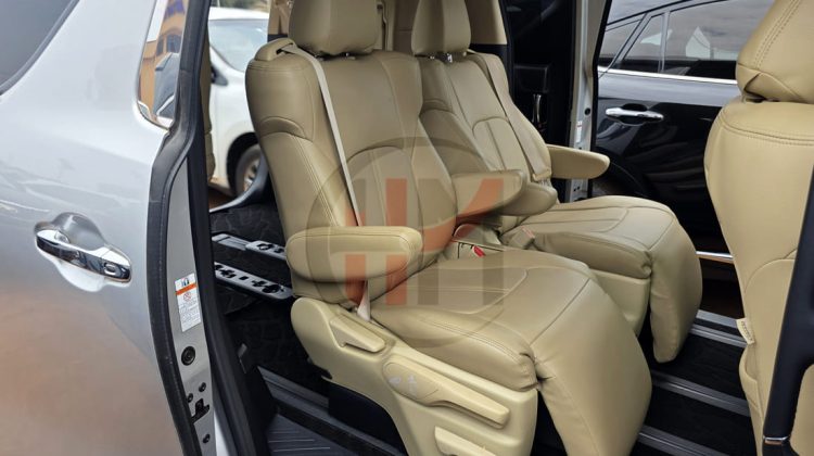 2016 TOYOTA ALPHARD