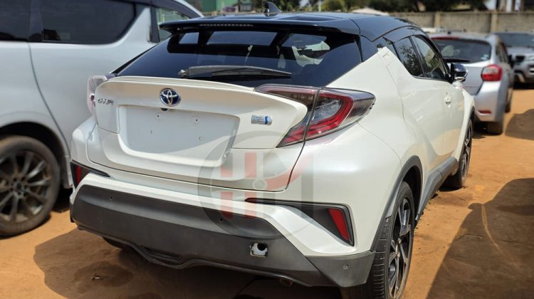 2017 TOYOTA C-HR HYBRID