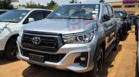 2020 TOYOTA HILUX DOUBLE CABIN