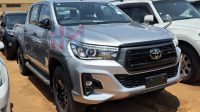 2020 TOYOTA HILUX DOUBLE CABIN