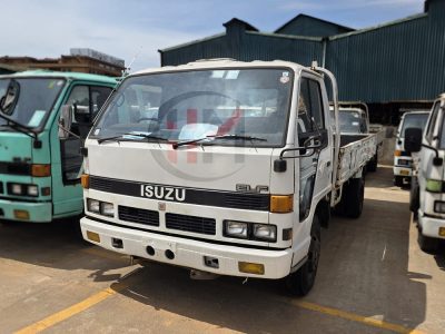 1988 ISUZU ELF 250 TRUCK