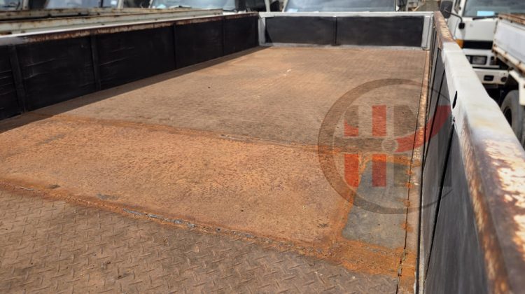 1988 ISUZU ELF 250 TRUCK