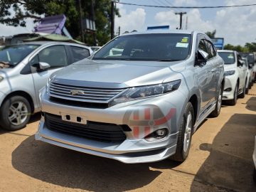 2016 TOYOTA HARRIER
