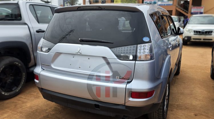 2012 MITSUBISHI OUTLANDER