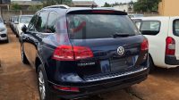 2012 VOLKSWAGEN TOUAREG