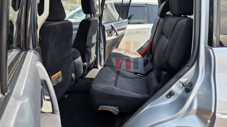 2013 MITSUBISHI PAJERO