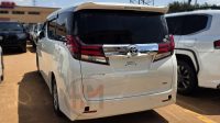 2017 TOYOTA ALPHARD